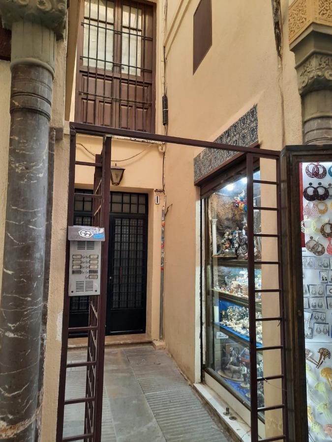 Alcaicería Granada Exterior foto